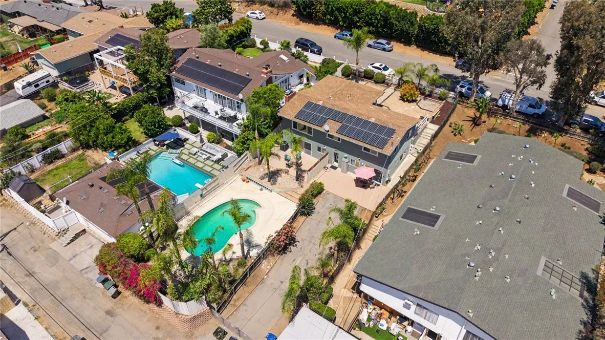 main property photo 48