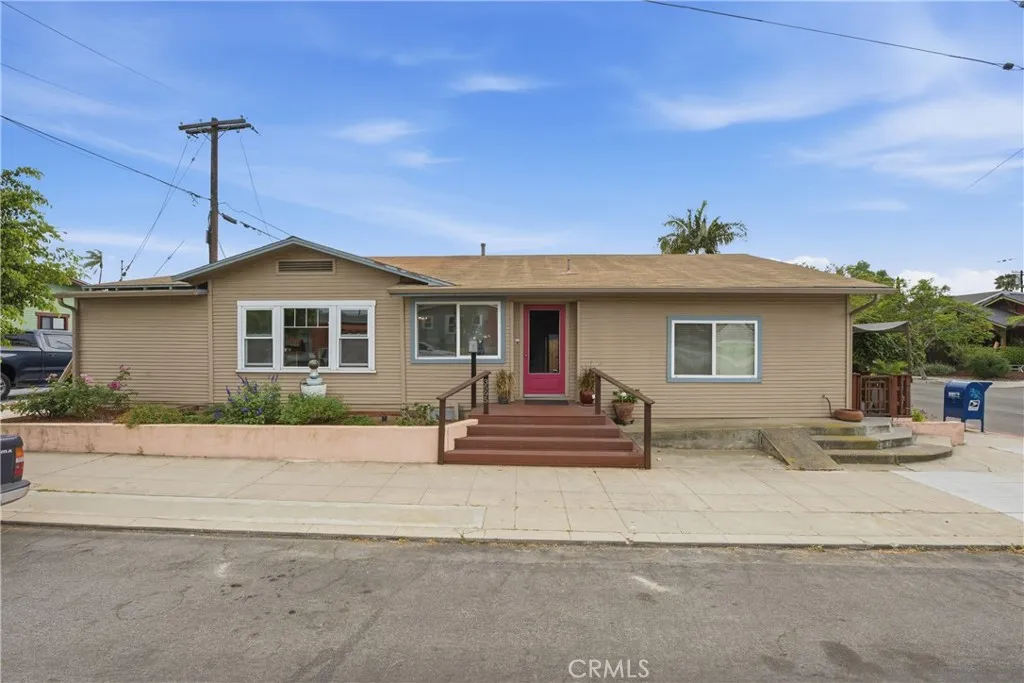 main property photo 5