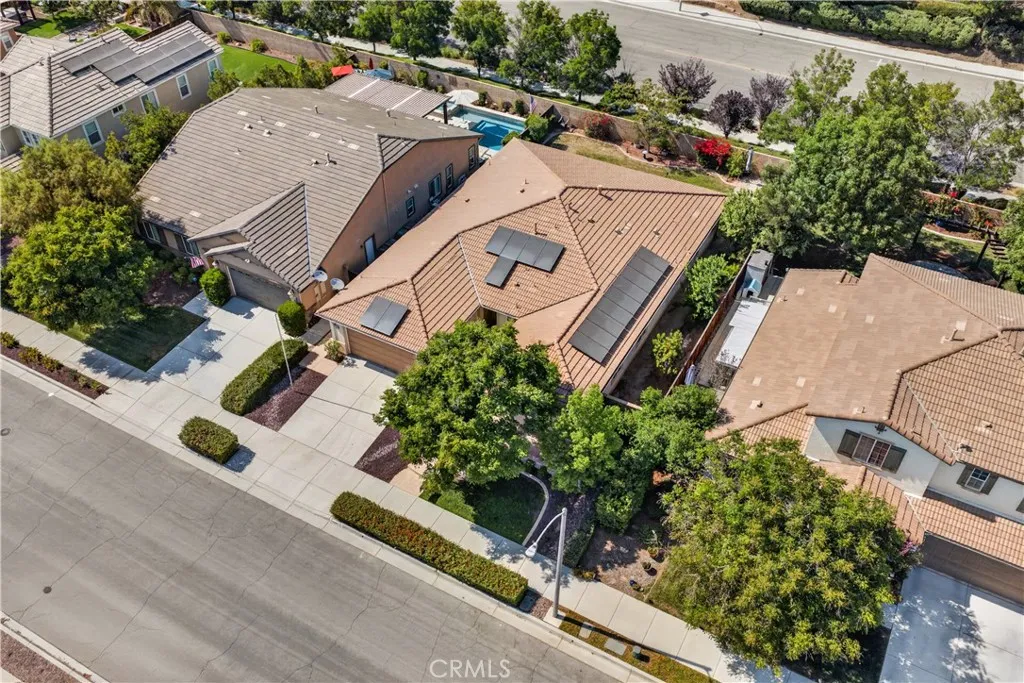 main property photo 50