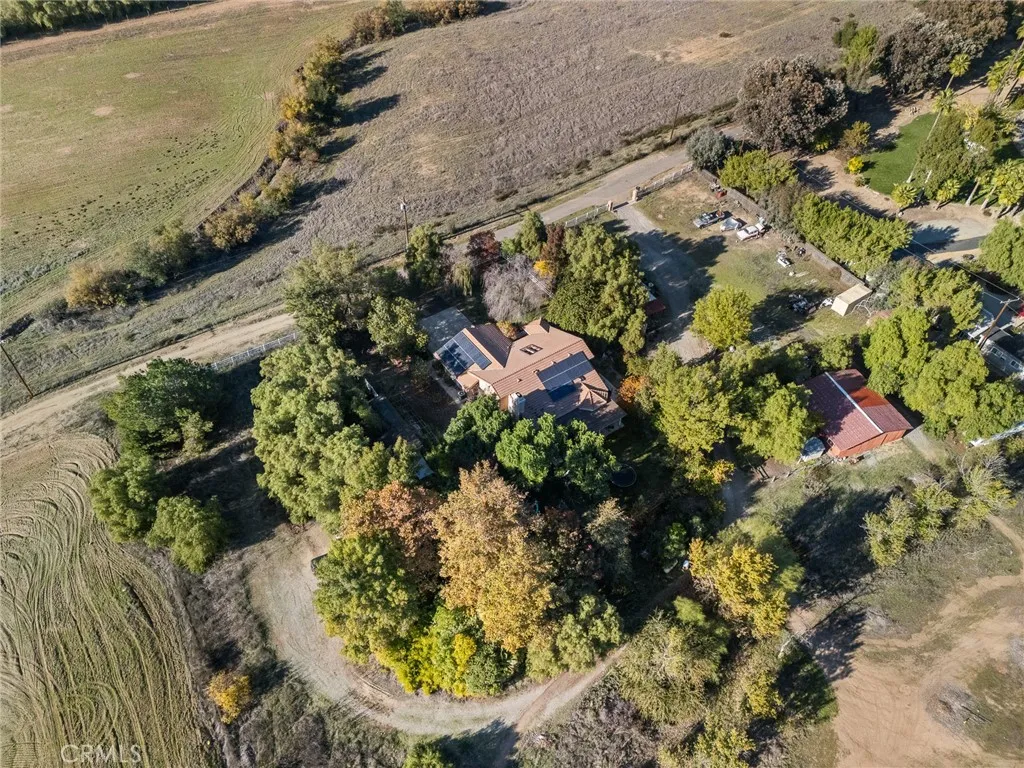 main property photo 14
