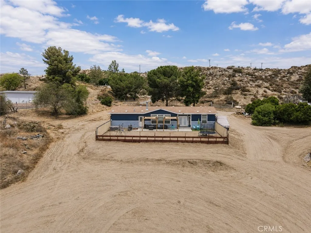 main property photo 41