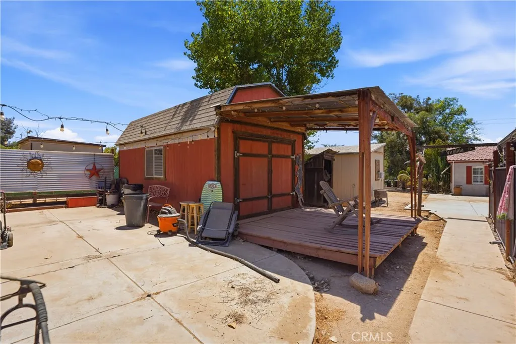 main property photo 11