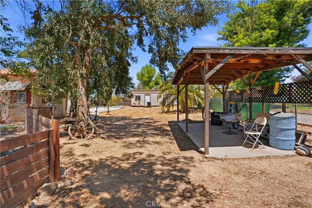 main property photo 14