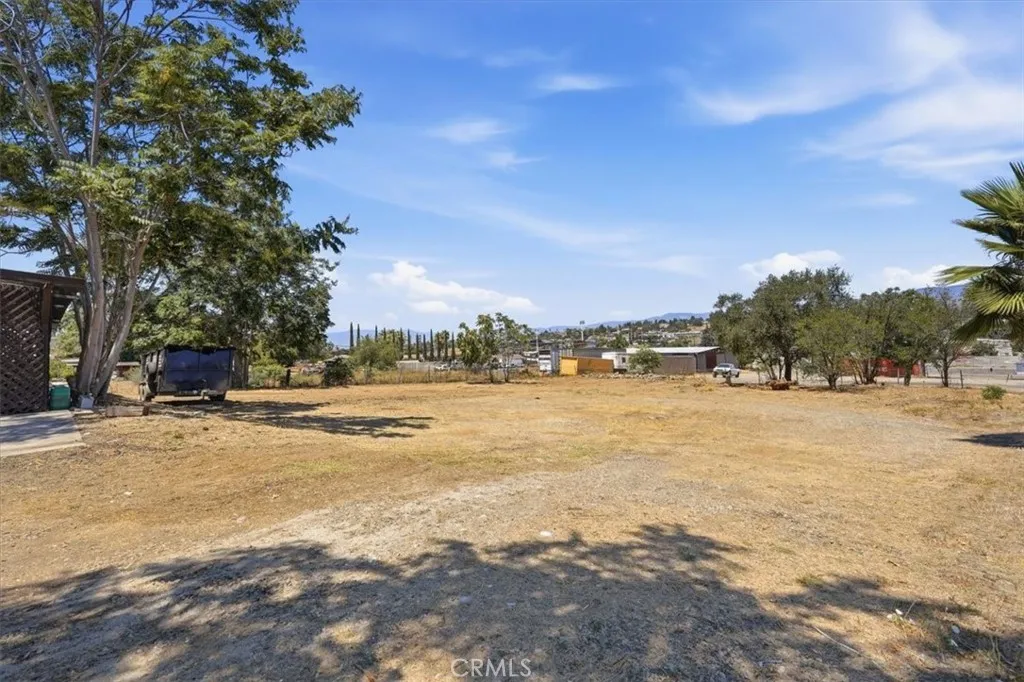 main property photo 45