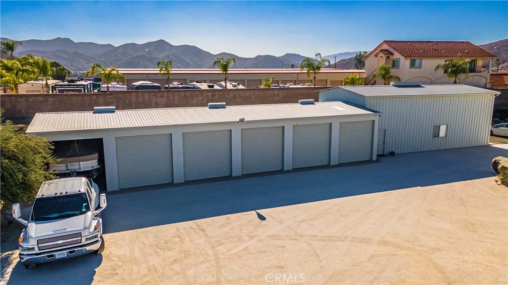main property photo 50
