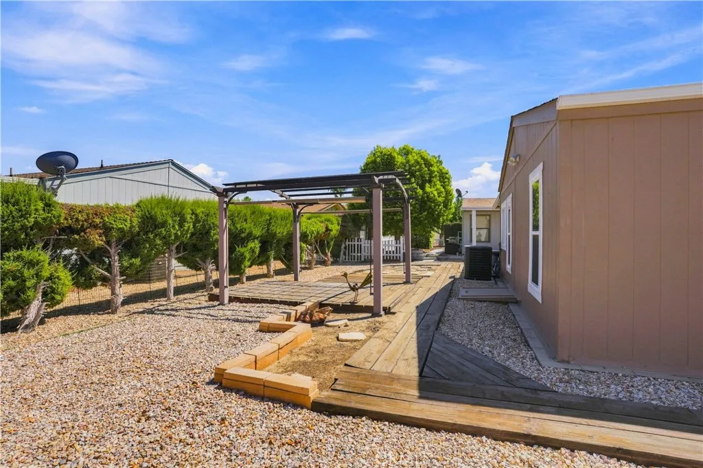main property photo 27