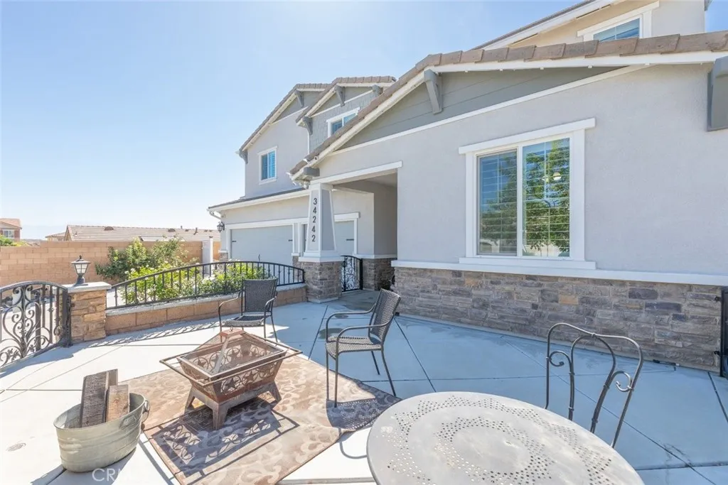 main property photo 12