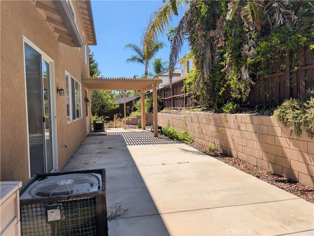 main property photo 40