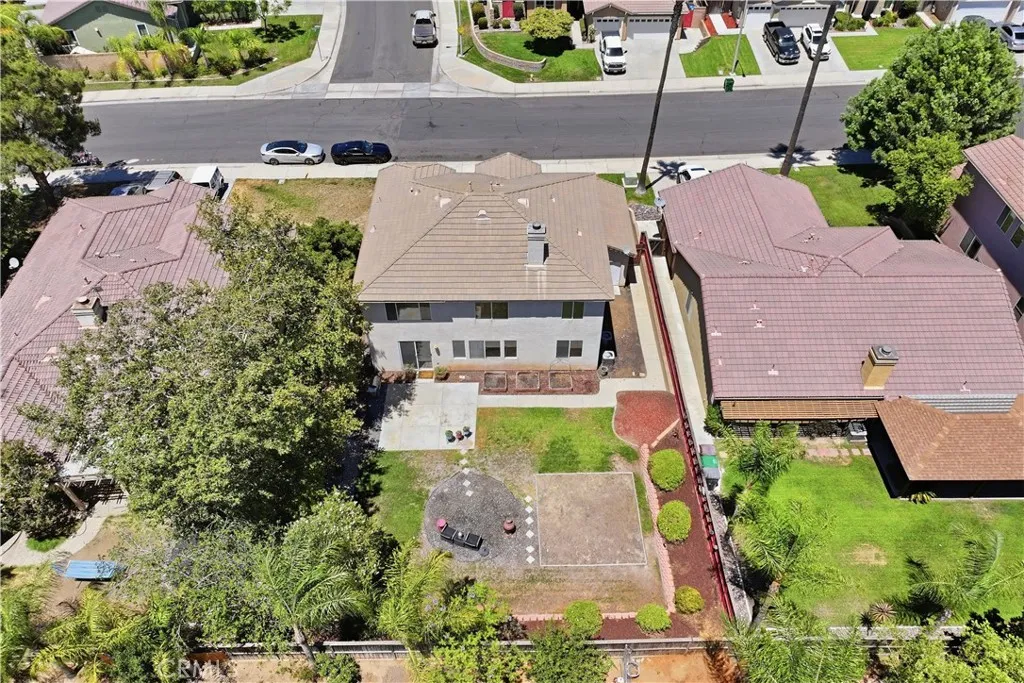 main property photo 39