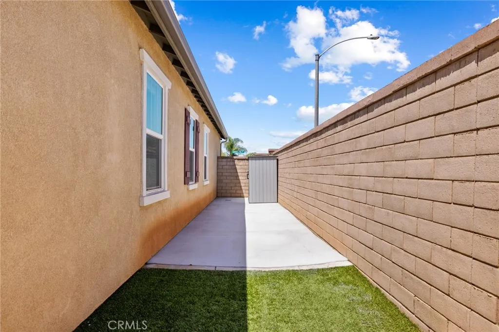 main property photo 51