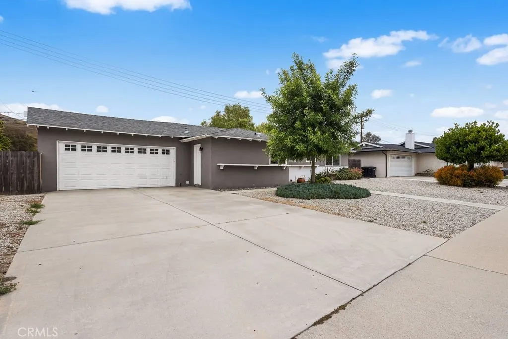 property viewer photo 2