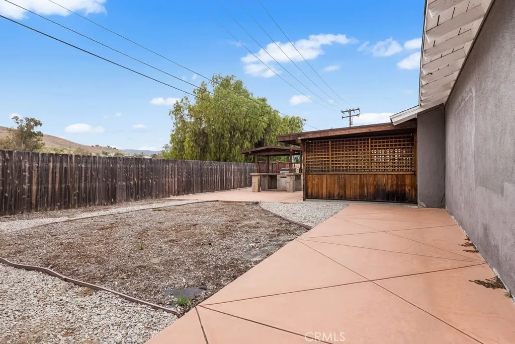 property viewer photo 4