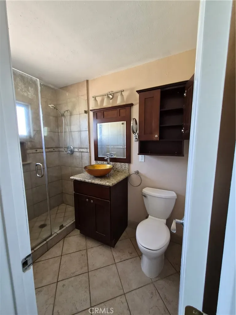 property viewer photo 9