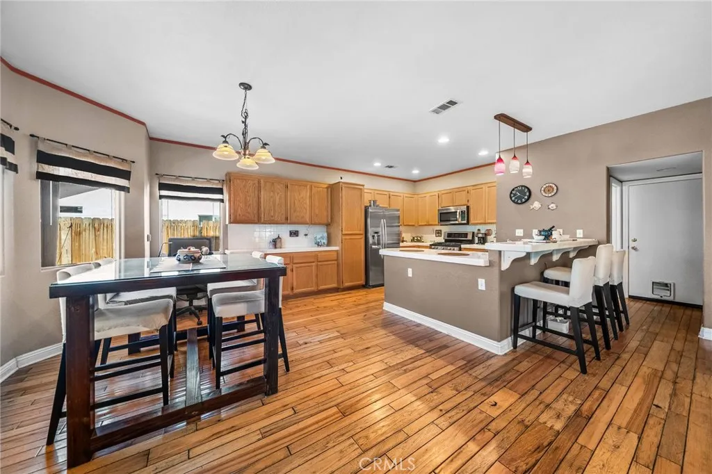 main property photo 16
