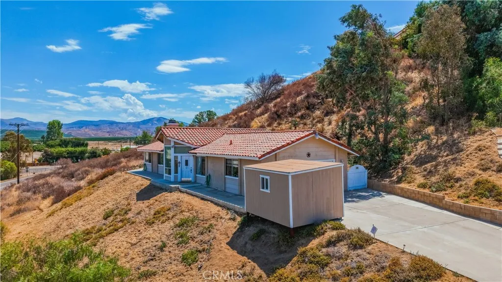 main property photo 5