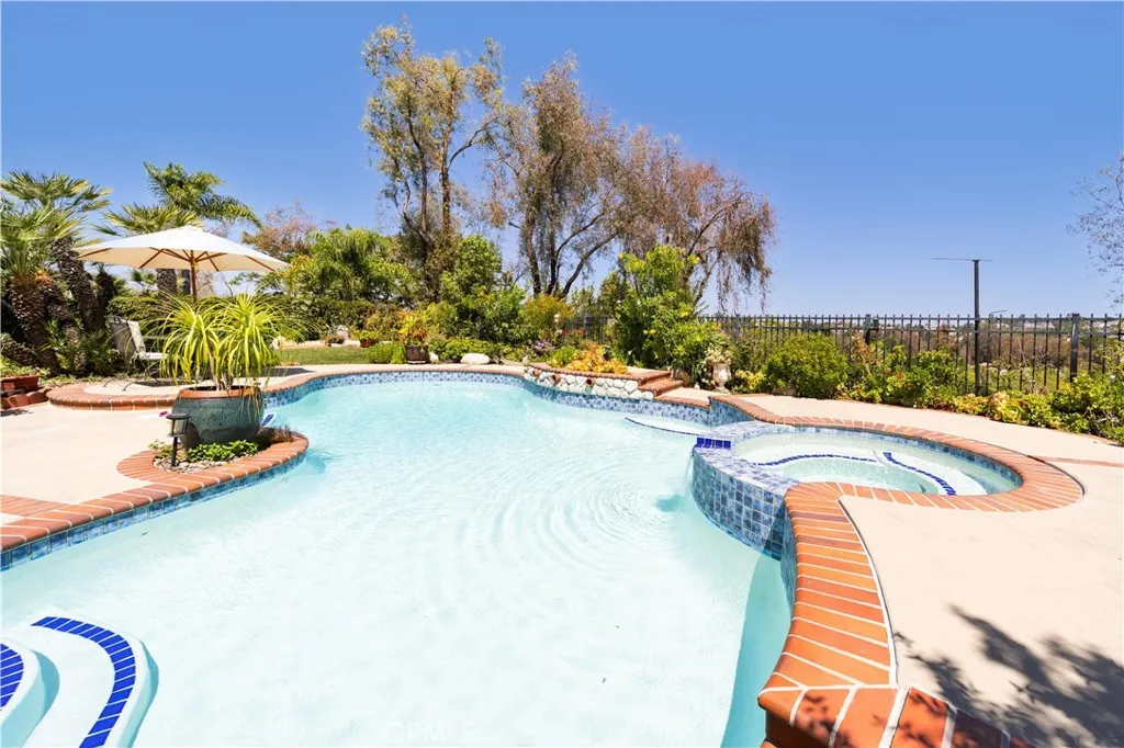 main property photo 65