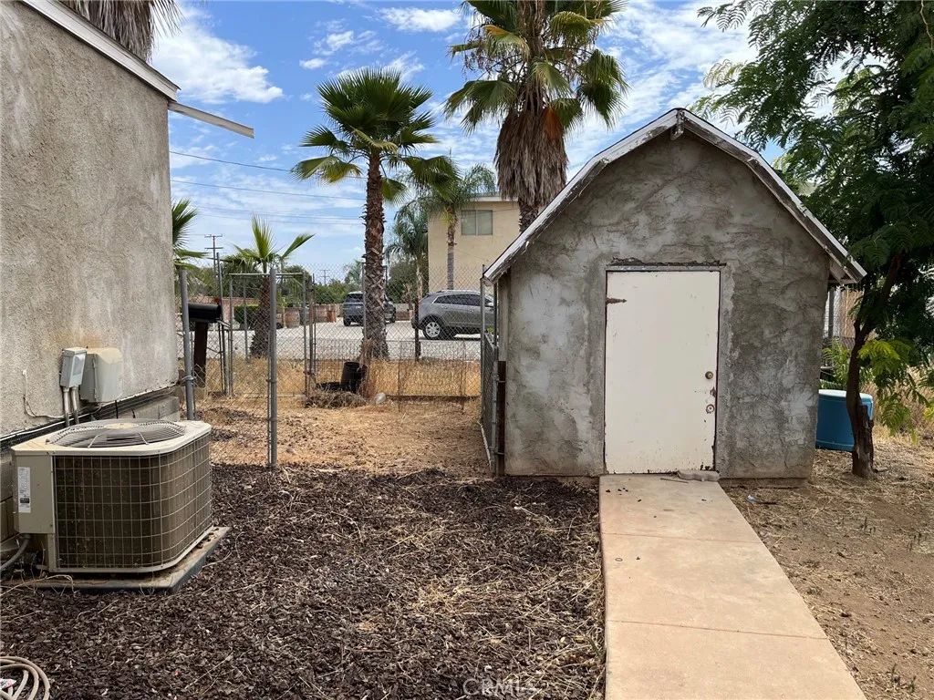 main property photo 18