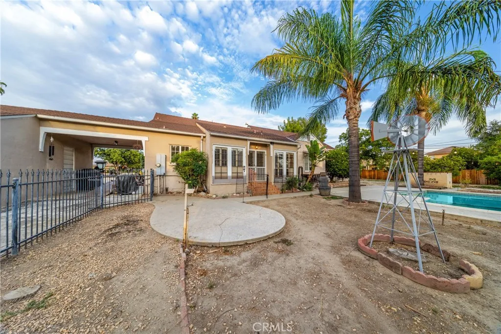 main property photo 12