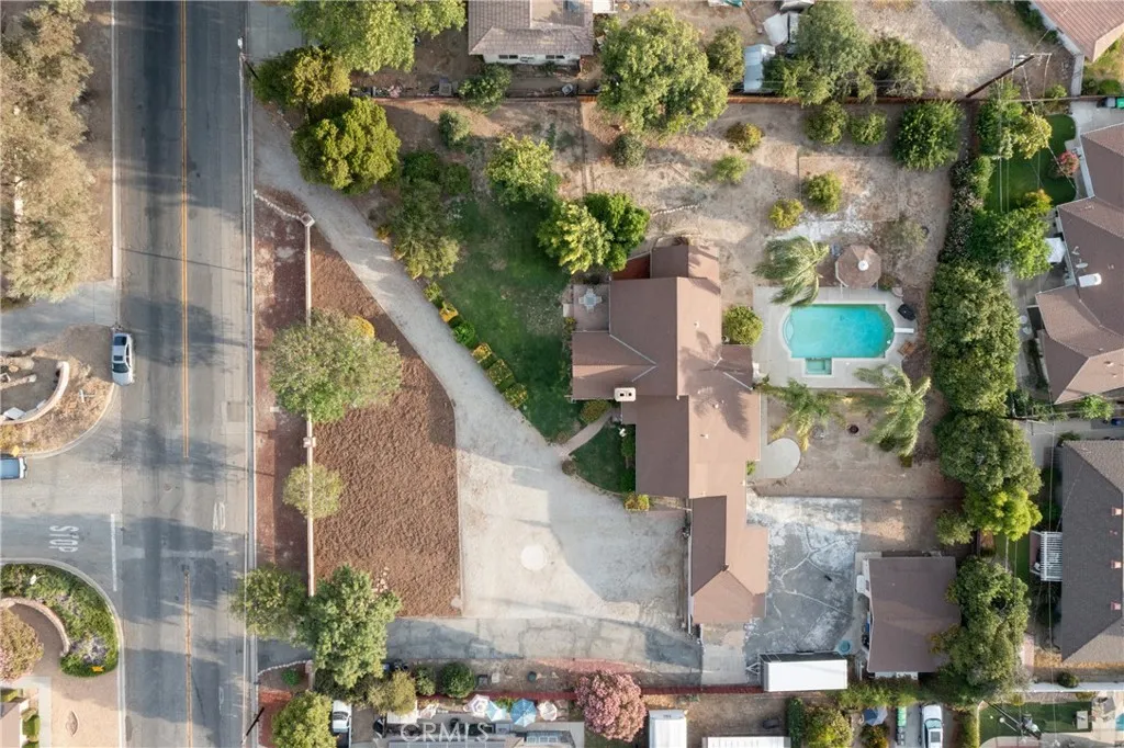 main property photo 52