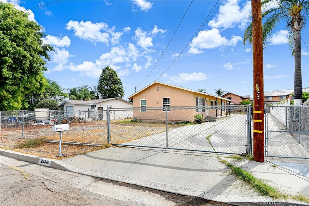 main property photo 20