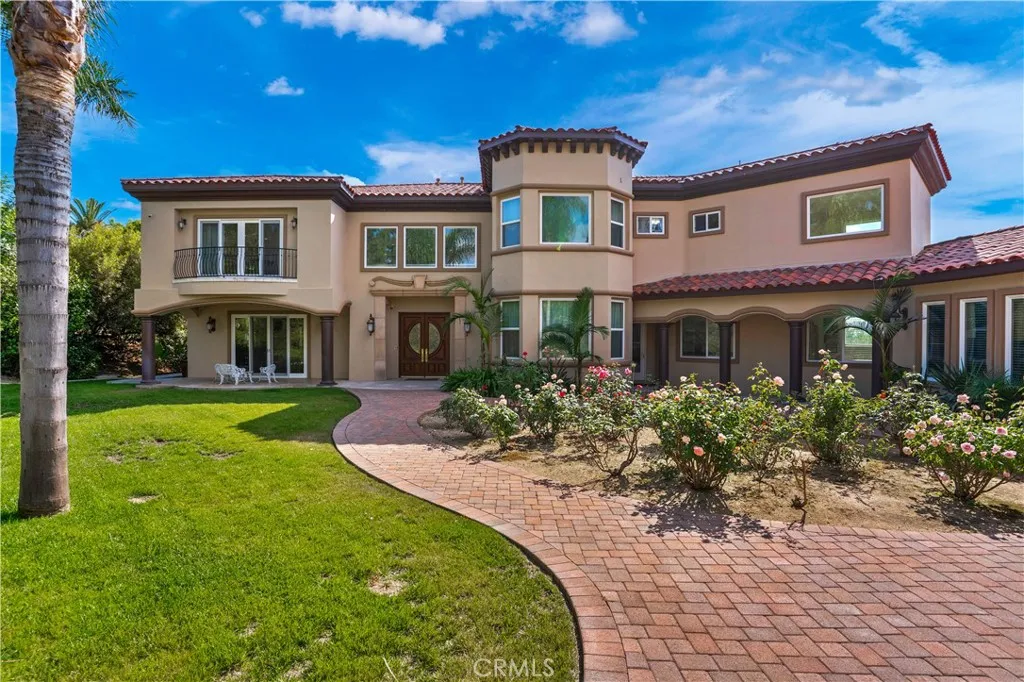 main property photo 17