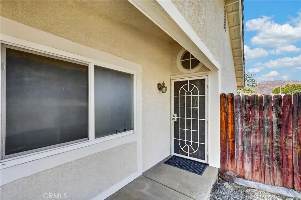 main property photo 28