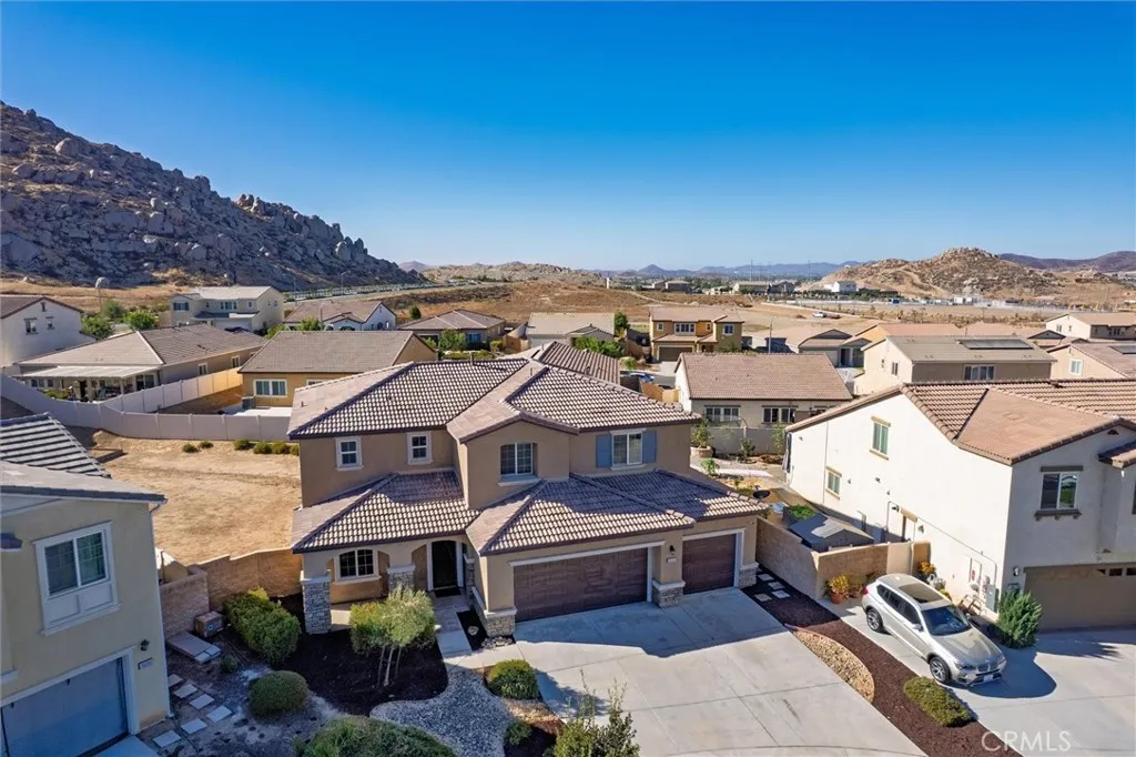main property photo 58