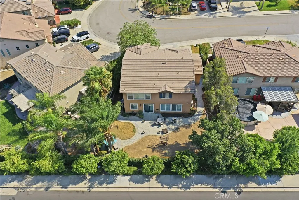 main property photo 45