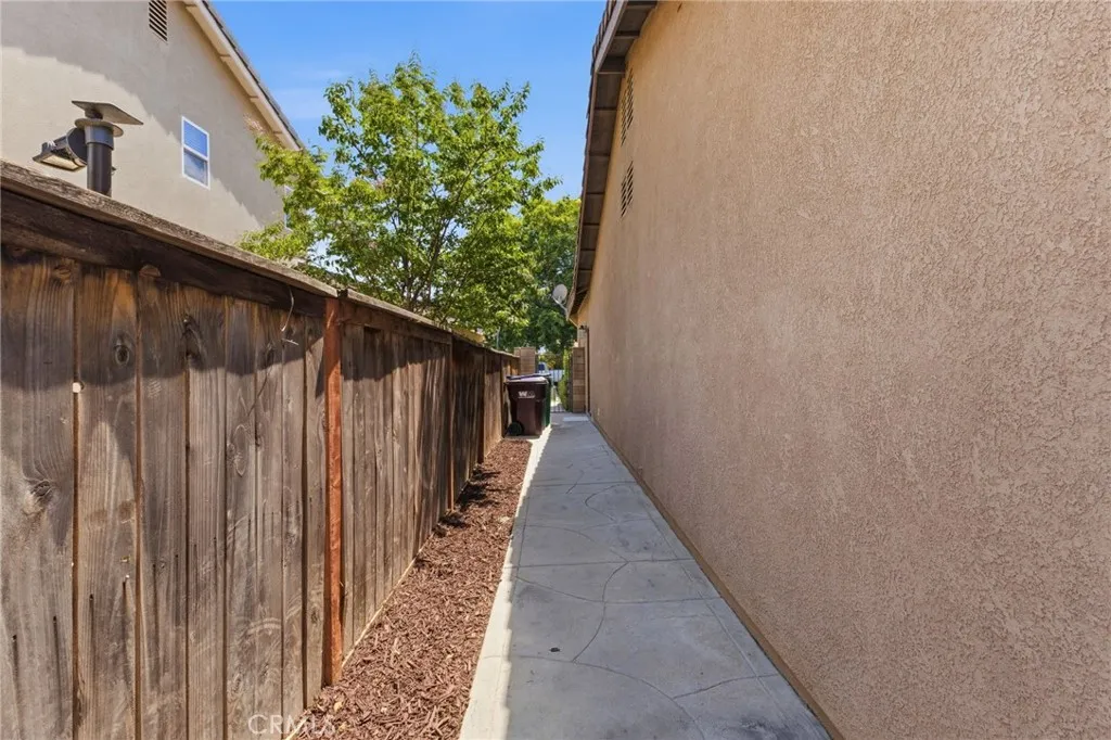 main property photo 51