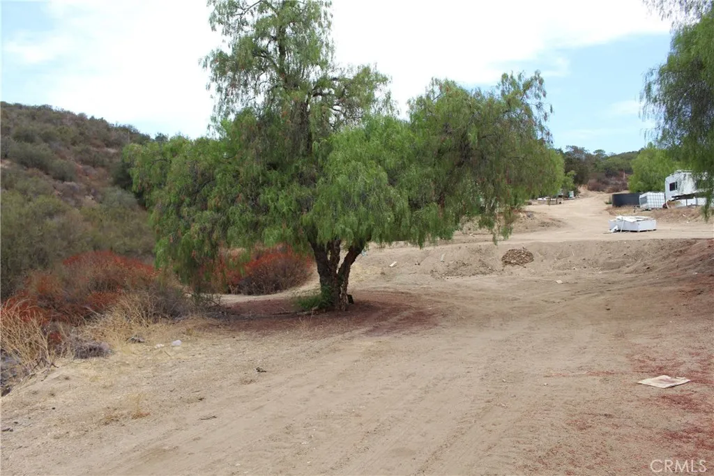 main property photo 11