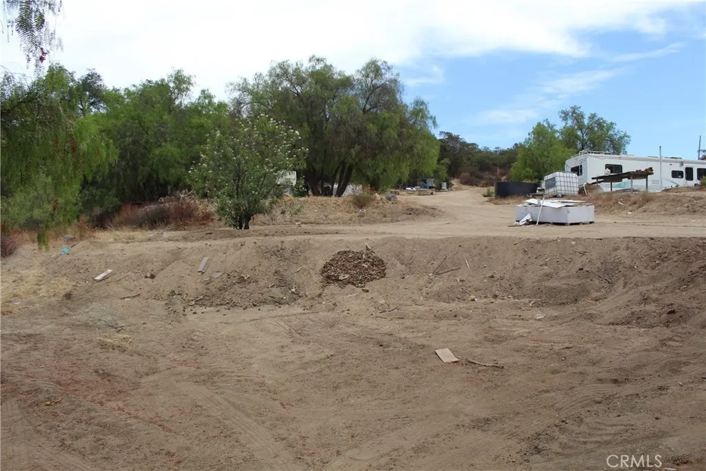 main property photo 13