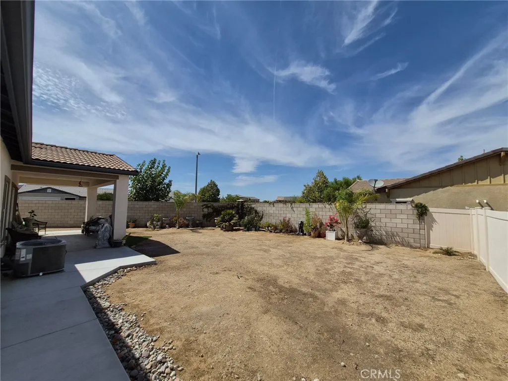 main property photo 25