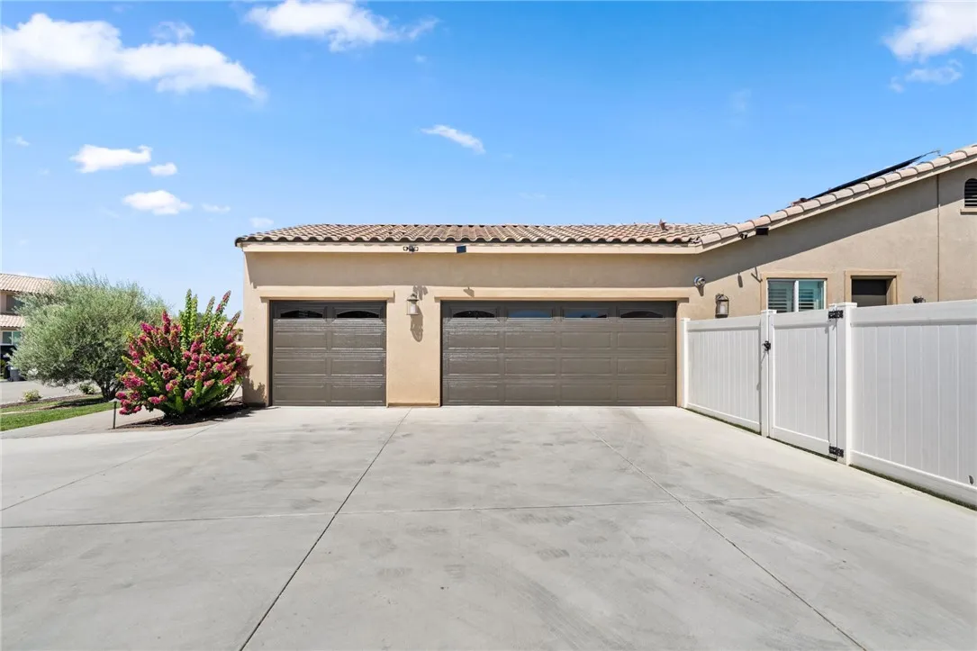 main property photo 68