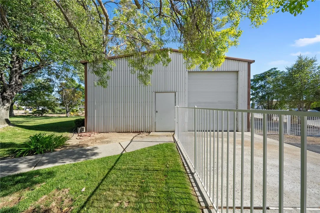 main property photo 49