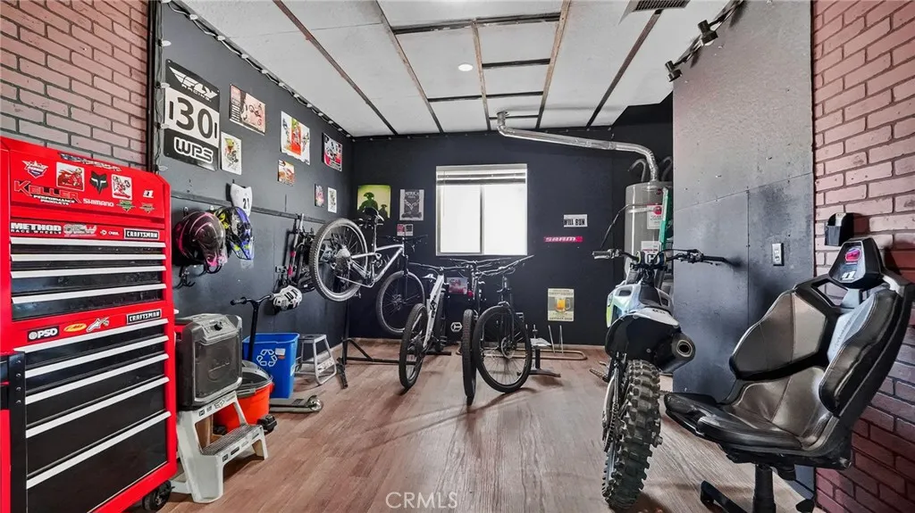 main property photo 27