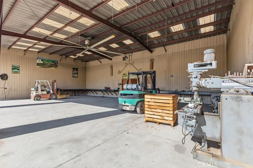 main property photo 51