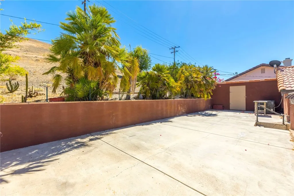 main property photo 27