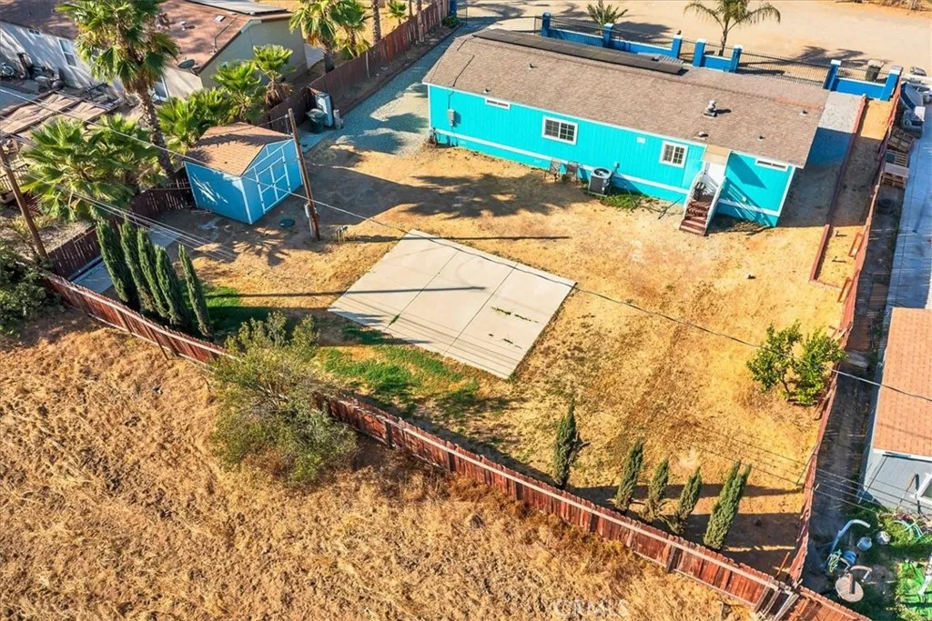 main property photo 27