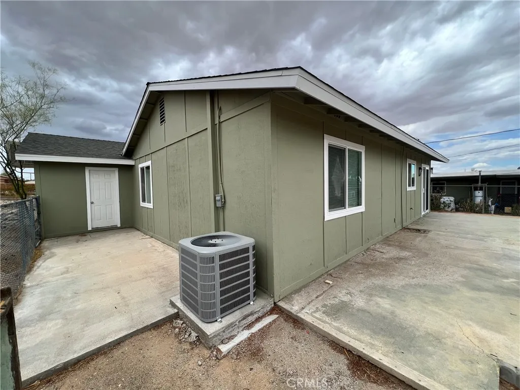 main property photo 13
