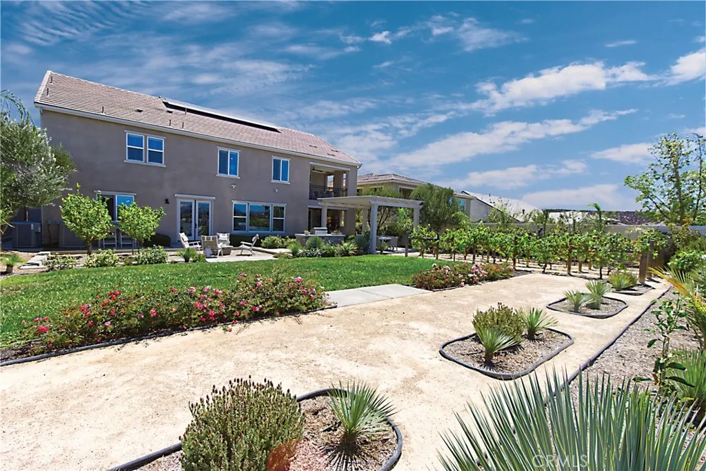 main property photo 17