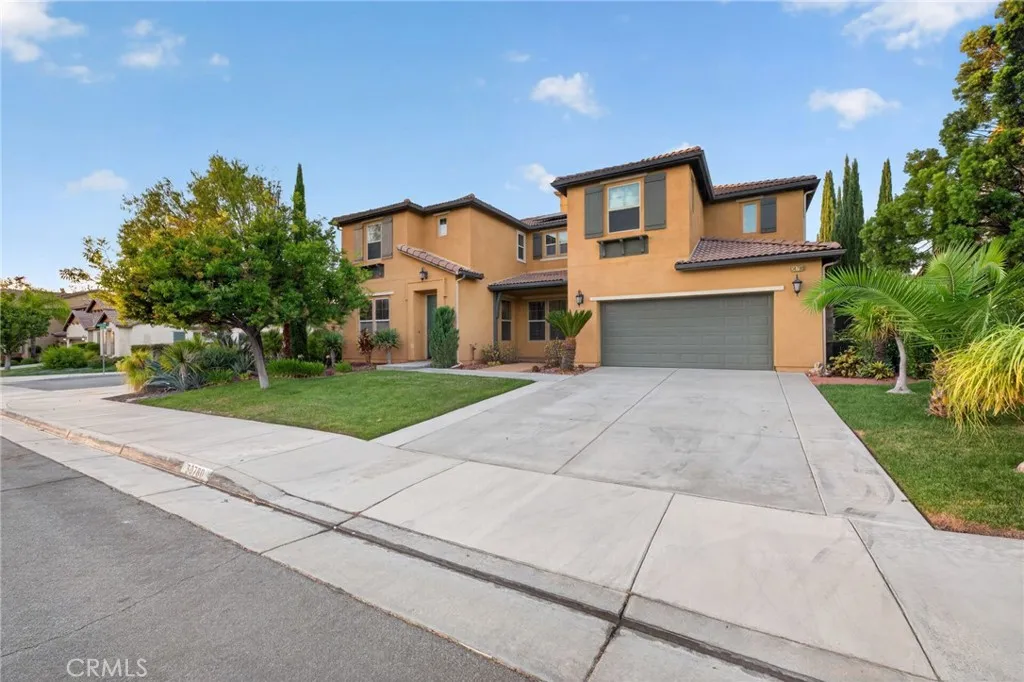 main property photo 3