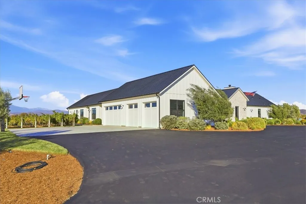 main property photo 70