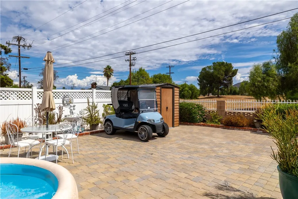 main property photo 29