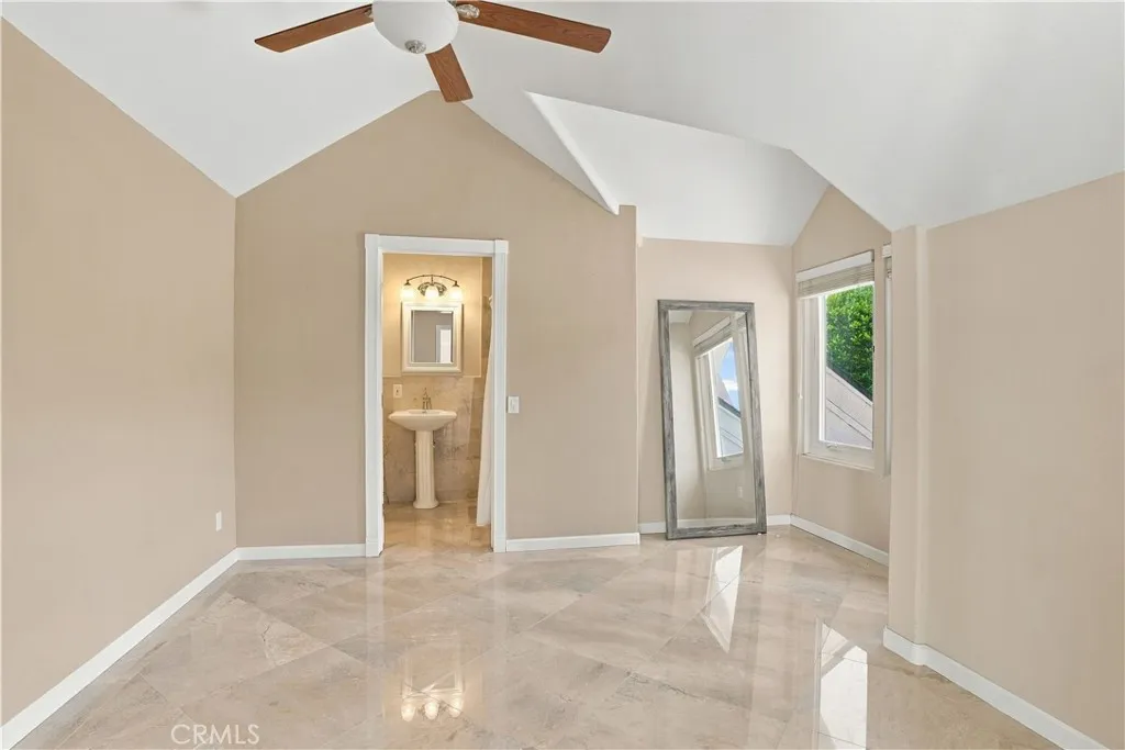 main property photo 67