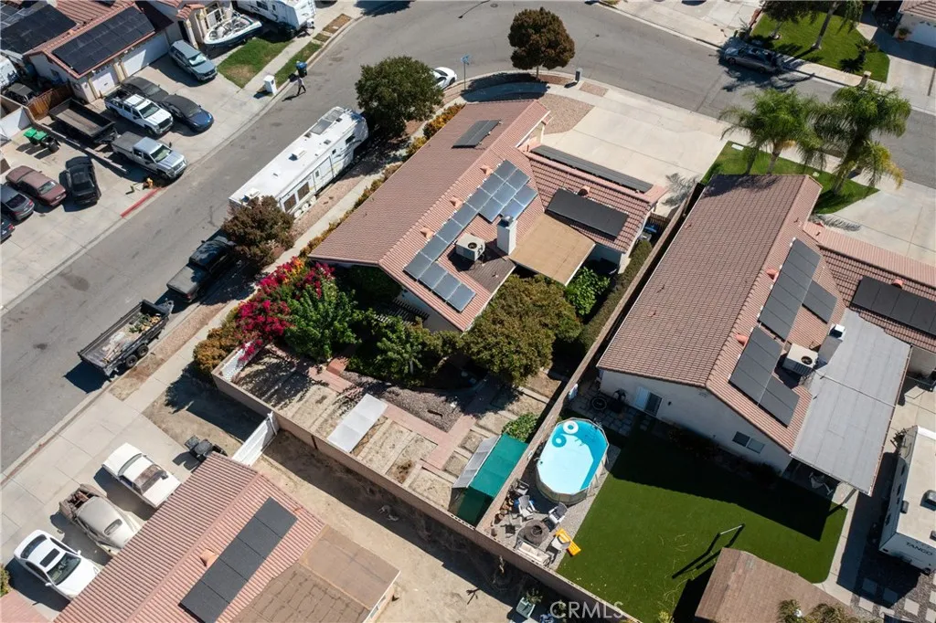 main property photo 40