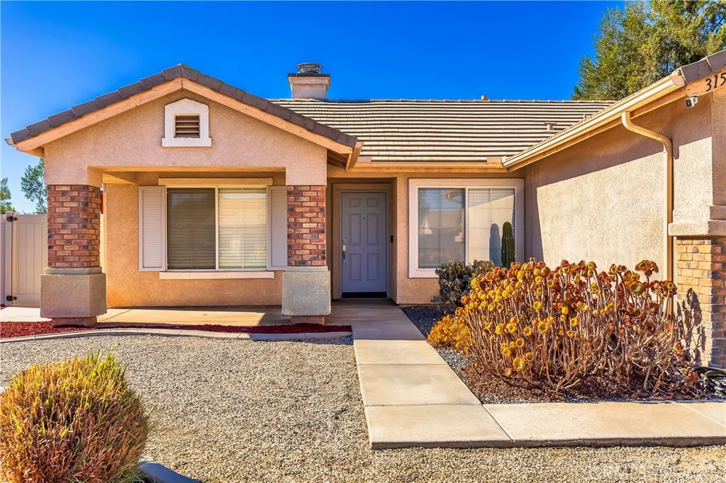 main property photo 4