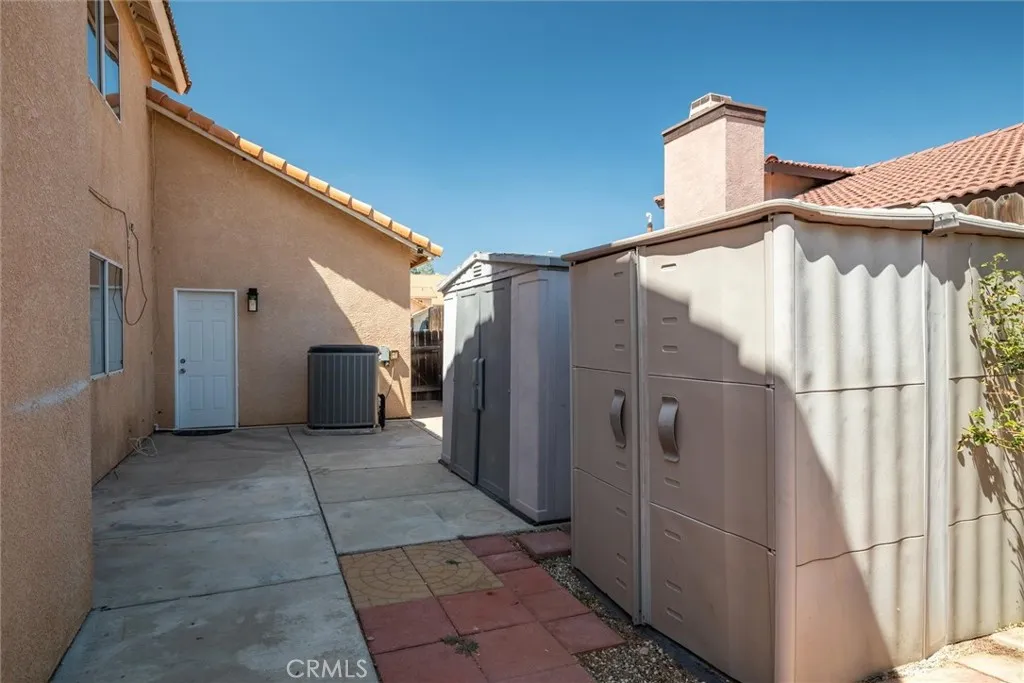 main property photo 45