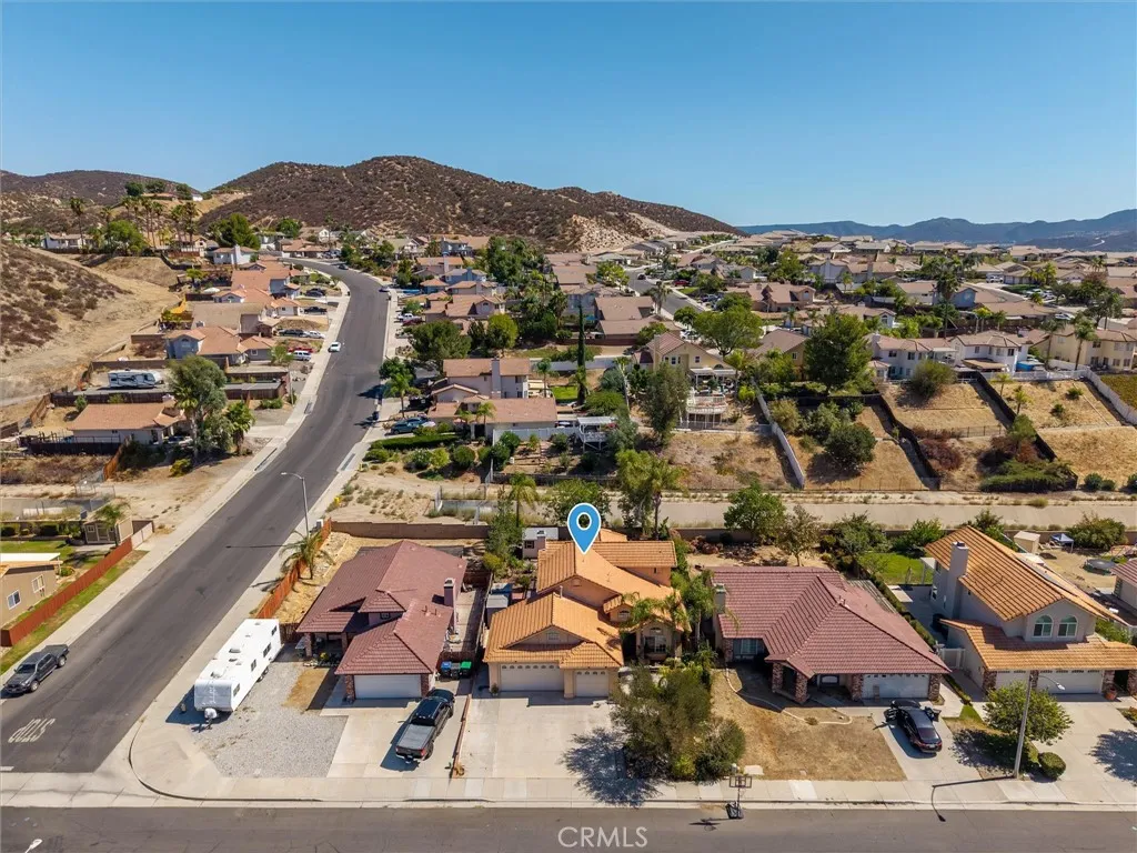 main property photo 54