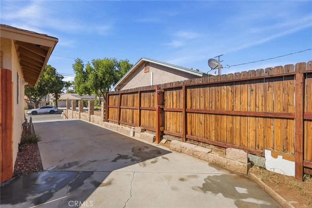 main property photo 34