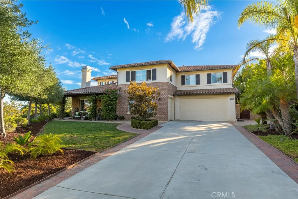 main property photo 12